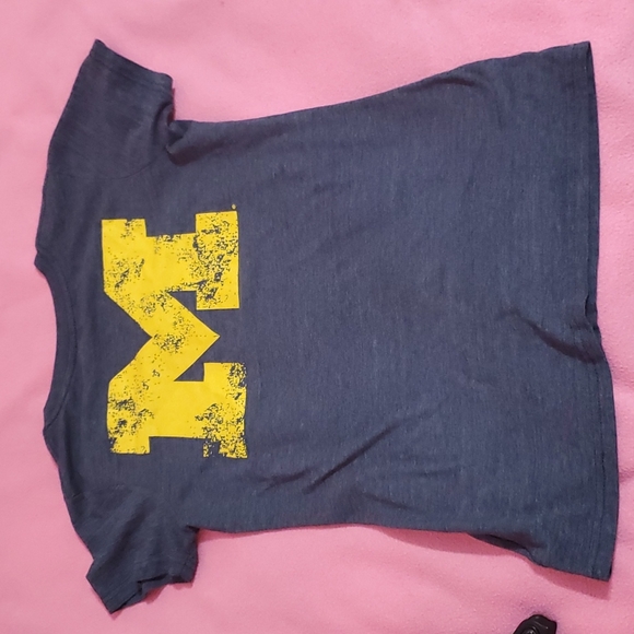 Fanatics Wolverines T-Shirt - Picture 2 of 2
